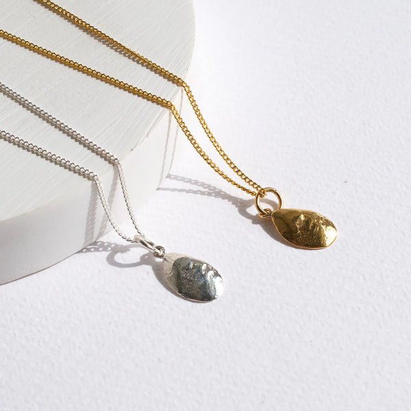 Silver mussel pendant