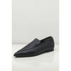 Pointed Moccasin | Black leather