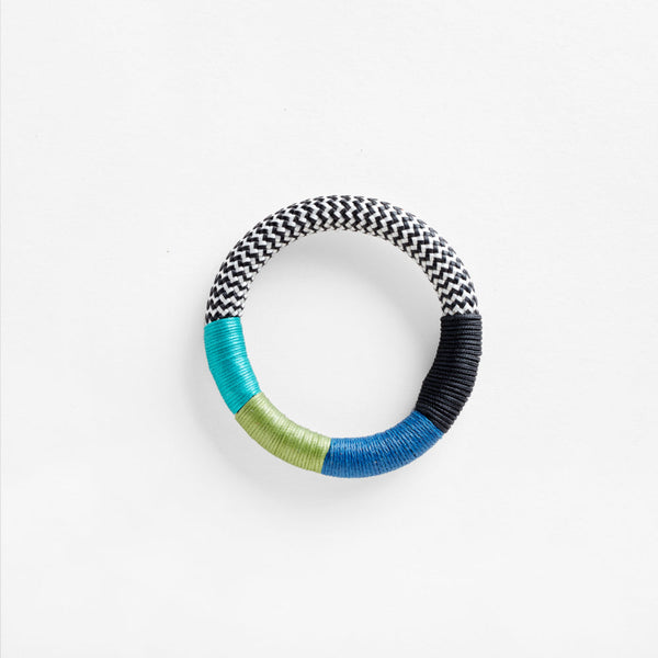 Dynamic bracelet | White Zig Zag Aqua Fern Blue - Purr Clothing - Pichulik